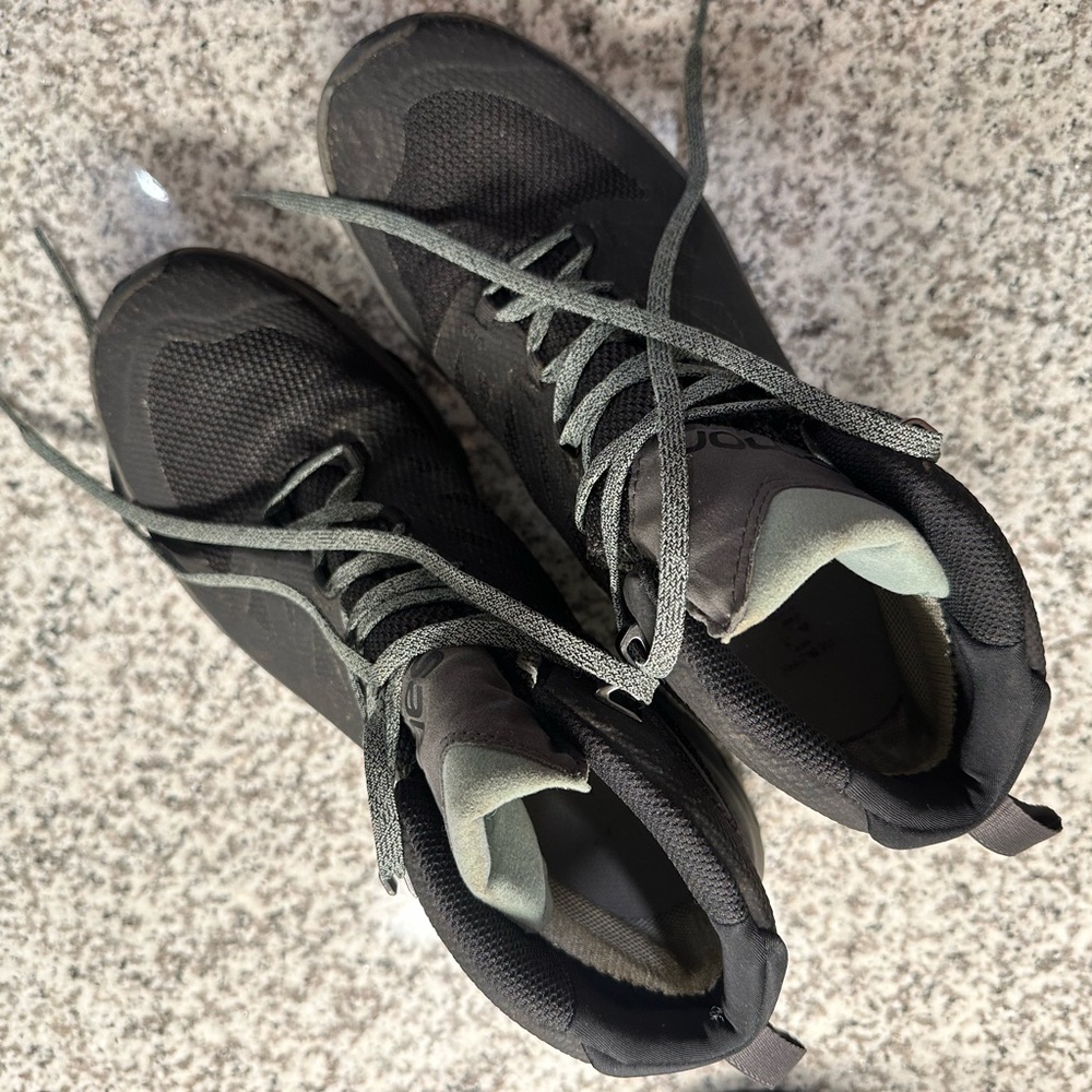 Salomon Mid GTX Hiking Boots